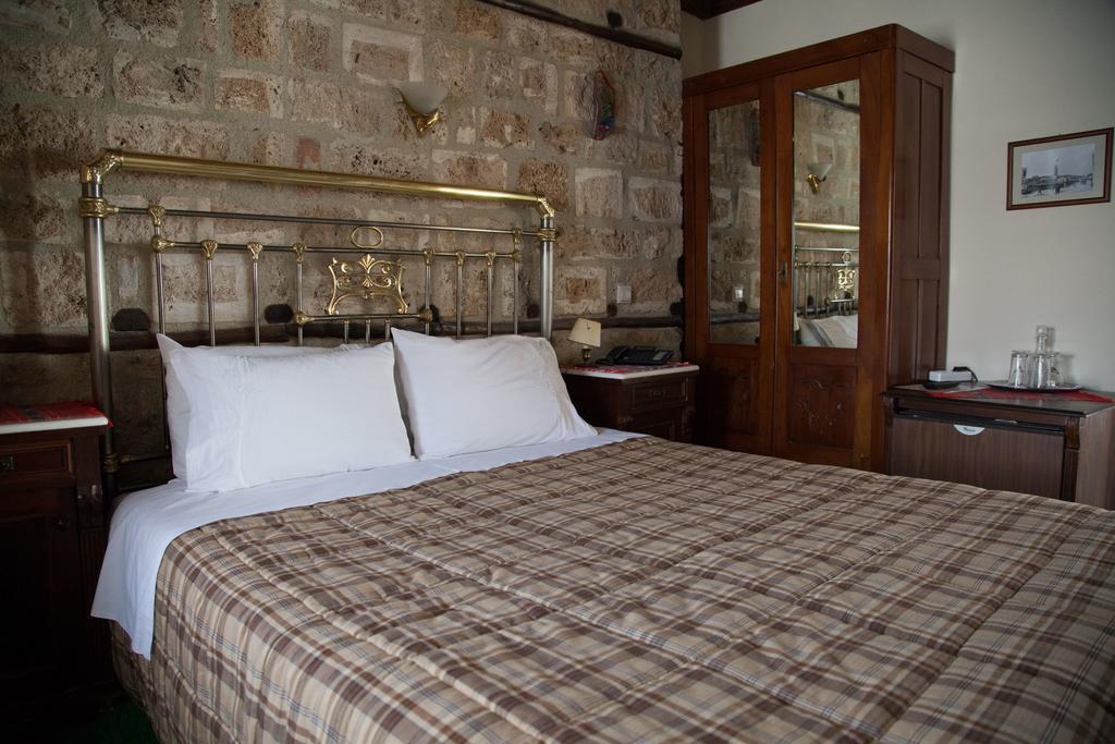 Hagiati Hotel